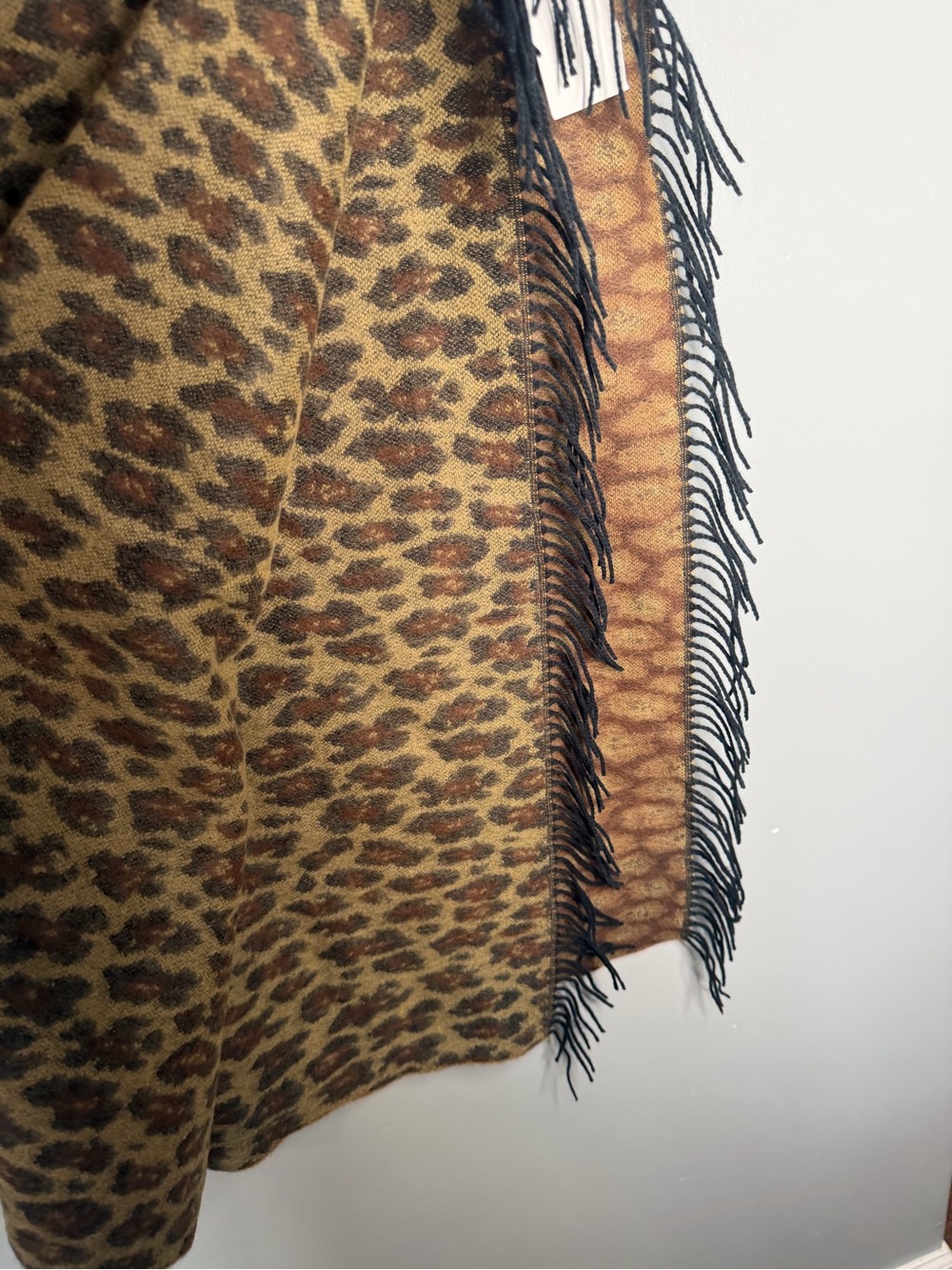 NWT Oak + Fort Leopard Print Scarf - Picture 9 of 13